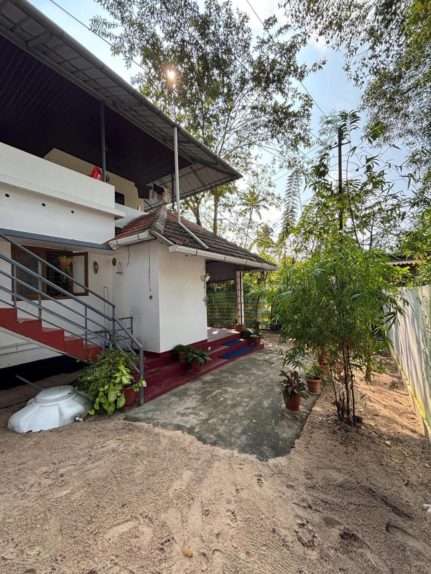 Marari Diya Homestay มาราริคุลาม ห้อง รูปภาพ